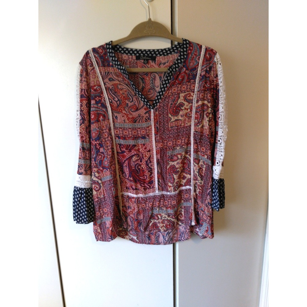 Calessa  Women's Patchworlk Print Top Size L  Crochet Details Boho Feminine